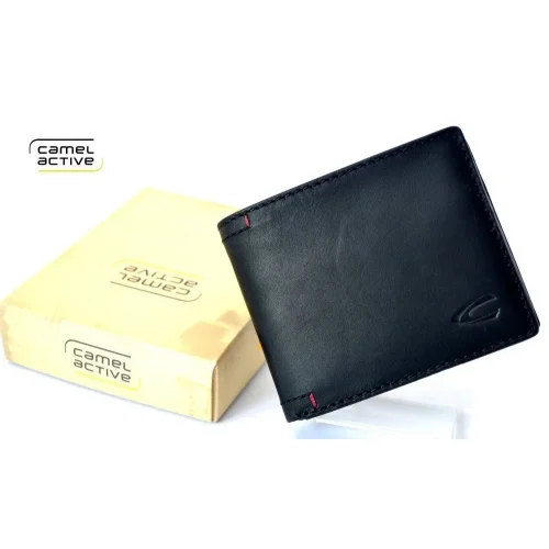 Portfel męski Camel Active 181-702-60 czarny widok z kartami Camel Active 181-702-60 black men’s wallet with cards inside