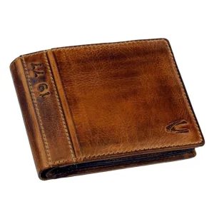 Portfel Camel Active – widok z różnych perspektyw. Stylowy, funkcjonalny, z licznymi przegrodami i kieszenią na bilon. Camel Active wallet – multiple angles view. Stylish and functional, with compartments and coin pocket.