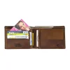 Camel Active Nepal – portfel męski w dłoni, skala rozmiaru Camel Active Nepal men’s wallet – size reference in hand
