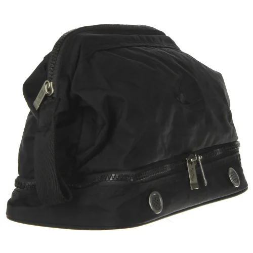 Kosmetyczka Camel Active B00‑401‑60 – elegancja w klasycznej czerni