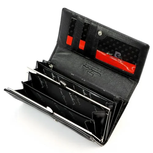 Czarny portfel damski Pierre Cardin – kieszeń na monety zamykana na zamek Pierre Cardin black women’s wallet – zippered coin pocket for secure storage