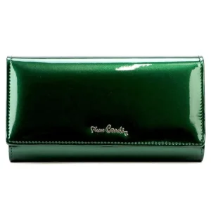 Portfel damski Pierre Cardin zielony lakierowany – widok z tyłu Pierre Cardin women’s green patent leather wallet – back view