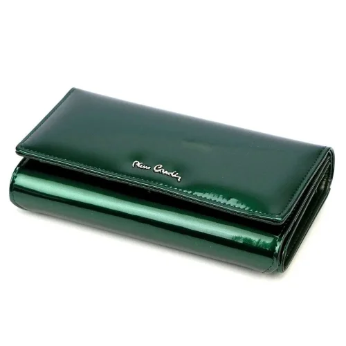 Portfel damski Pierre Cardin zielony lakierowany – profil Pierre Cardin women’s patent leather wallet – profile view