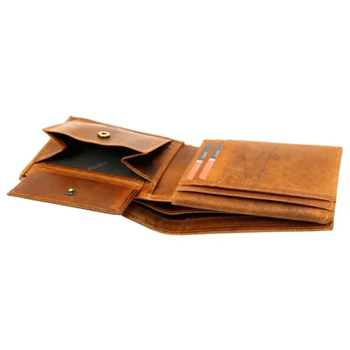 Pierre Cardin 8806 – widok wnętrza z miejscem na dokumenty i banknoty | Pierre Cardin 8806 interior with document and banknote sections
