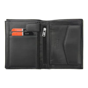 Wnętrze portfela Pierre Cardin – miejsca na karty i kieszeń na monety Interior of Pierre Cardin wallet – card slots and coin pocket