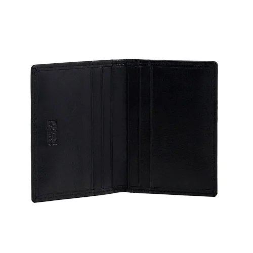 Etui Puccini MU1908-1 czarne – widok otwarty, wnętrze z przegródkami Puccini MU1908-1 black leather card holder – open view with compartments