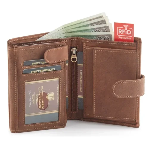Wnętrze portfela męskiego Peterson 324Z 2-1-5 miejsca na karty i dokumenty / Interior of Peterson 324Z 2-1-5 men’s wallet card and document compartments