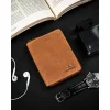 Portfel Peterson nubuk camel – widok z przodu Peterson nubuck wallet camel – front view