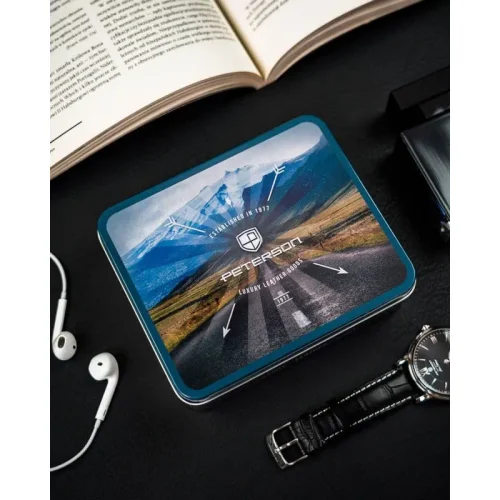 Portfel nubukowy Peterson – użytkowanie i pojemność Peterson nubuck wallet – capacity and use