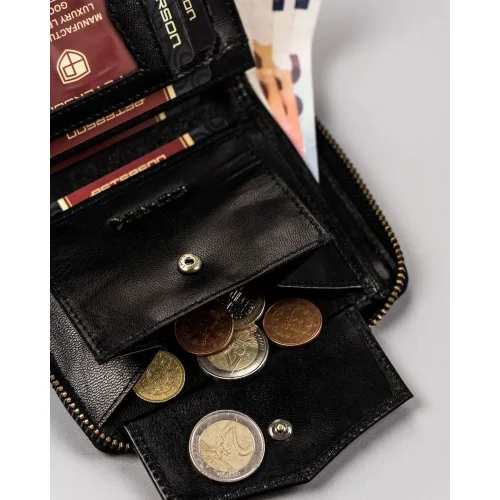 Portfel męski Peterson – nowoczesny design carbon Peterson men’s wallet – modern carbon design