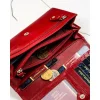 Duży portfel damski czerwony – kieszeń na bilon i przegrody na banknoty Large red women's leather wallet coin pocket and bill compartments