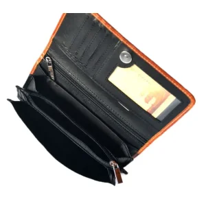 Wnętrze portfela damskiego Verona Tattoo 343D – kieszenie i przegródki | Interior of the Verona Tattoo 343D women’s leather wallet with compartments