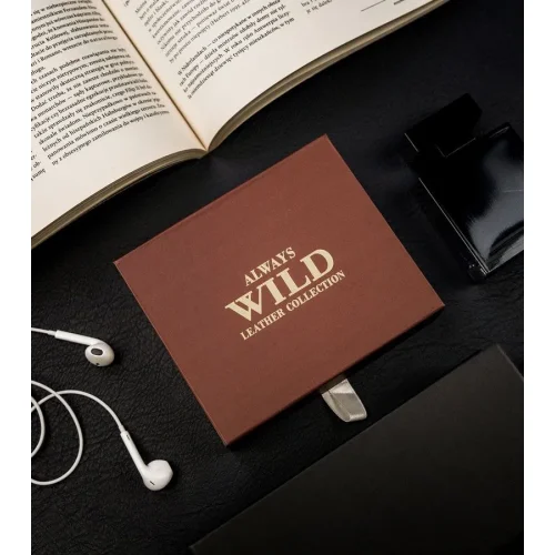 Wild N31892 portfel męski – układ kieszeni i przegródek Wild N31892 men’s wallet – interior layout detail