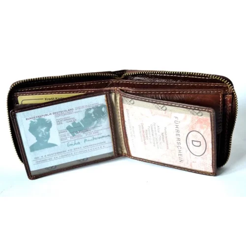 środek portfela WILD 702 przegrody i kieszeń na bilon / WILD 702 leather wallet interior coin pocket