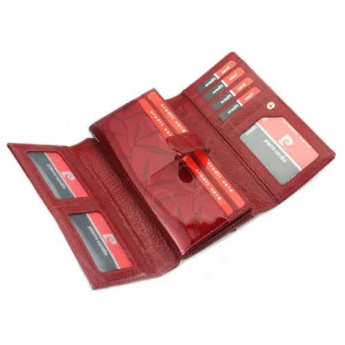 wnętrze portfela damskiego Pierre Cardin 05 Leaf 102 czerwony lakier / interior of Pierre Cardin women's wallet 05 Leaf 102