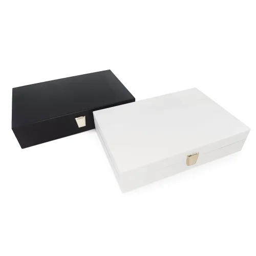 Drewniana szkatułka do portfela Swarovski – eleganckie opakowanie prezentowe – Swarovski wooden gift box – elegant packaging
