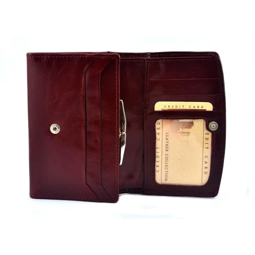 Funkcjonalne wnętrze portfela SV-060 – 10 kart, 6 kieszeni, RFID Functional interior of SV-060 wallet – 10 card slots, 6 compartments, RFID